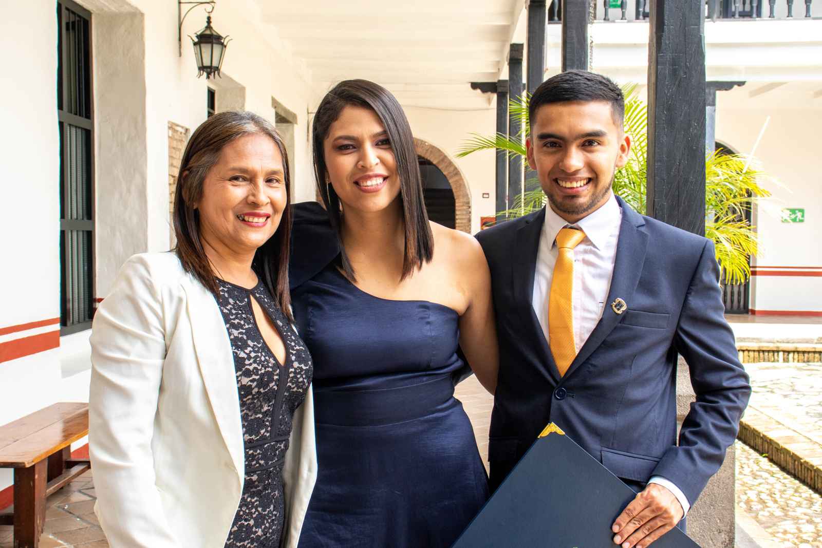 Tarjeta de acceso a la página de Cifras de Egresados.